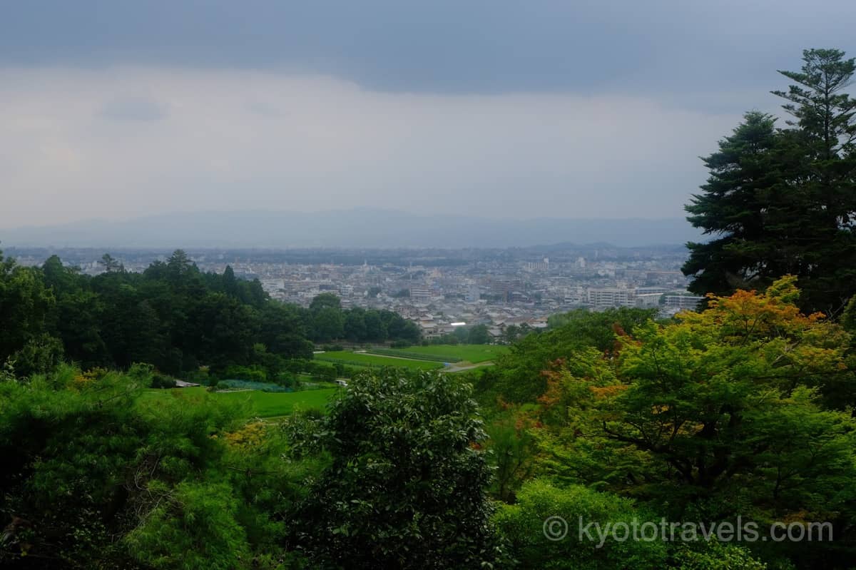 修学院離宮　上離宮　隣雲亭から京都市街を見下ろす