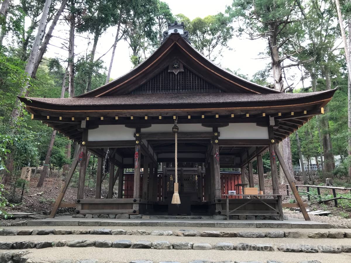大田神社の割拝殿