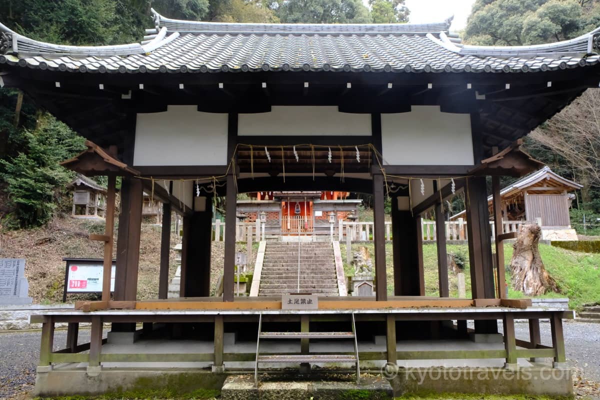山科神社の拝殿