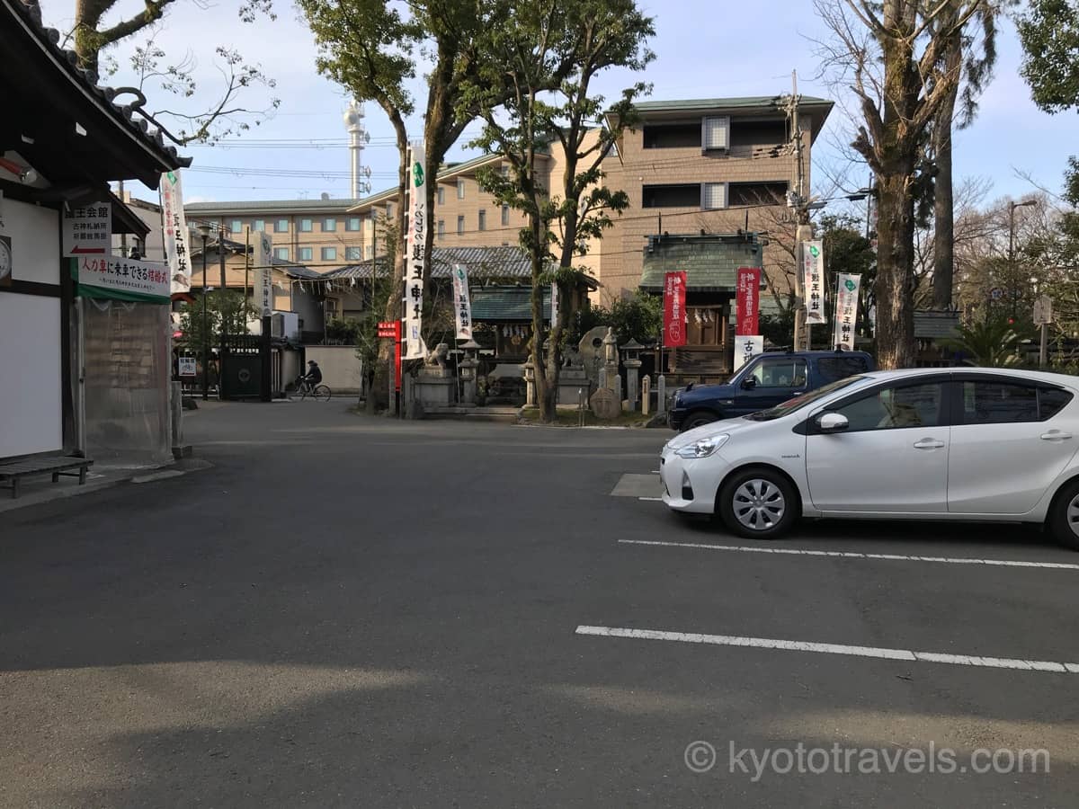 護王神社の駐車場