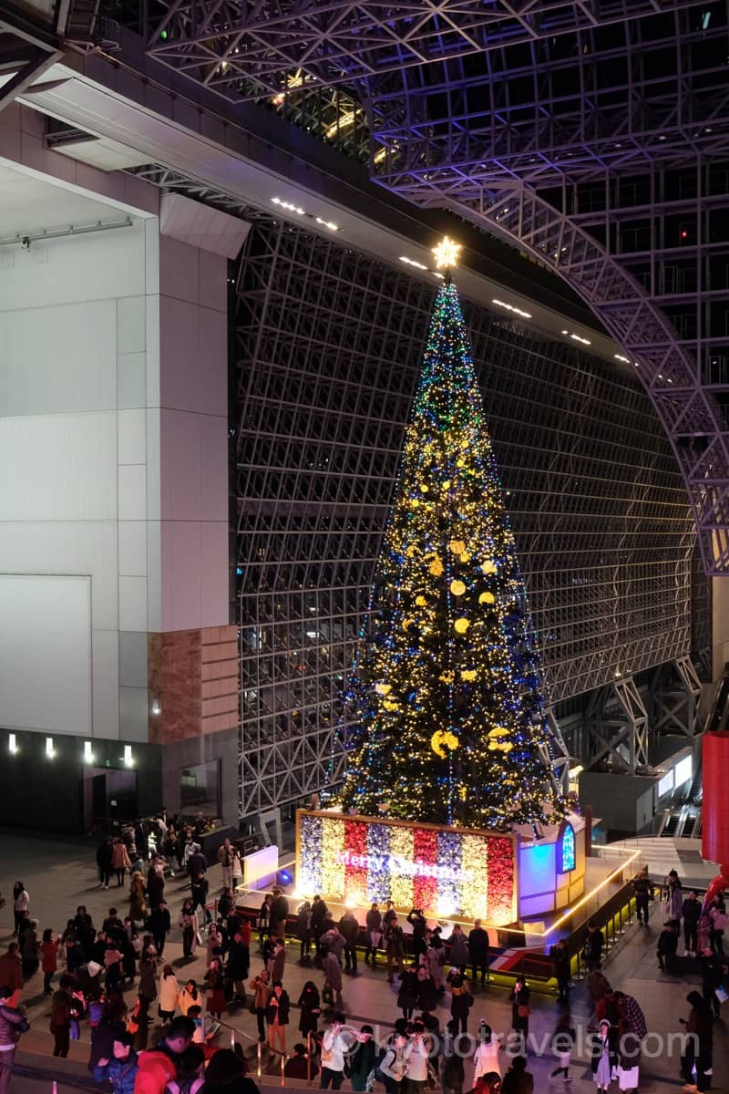京都駅 大階段のクリスマスツリー