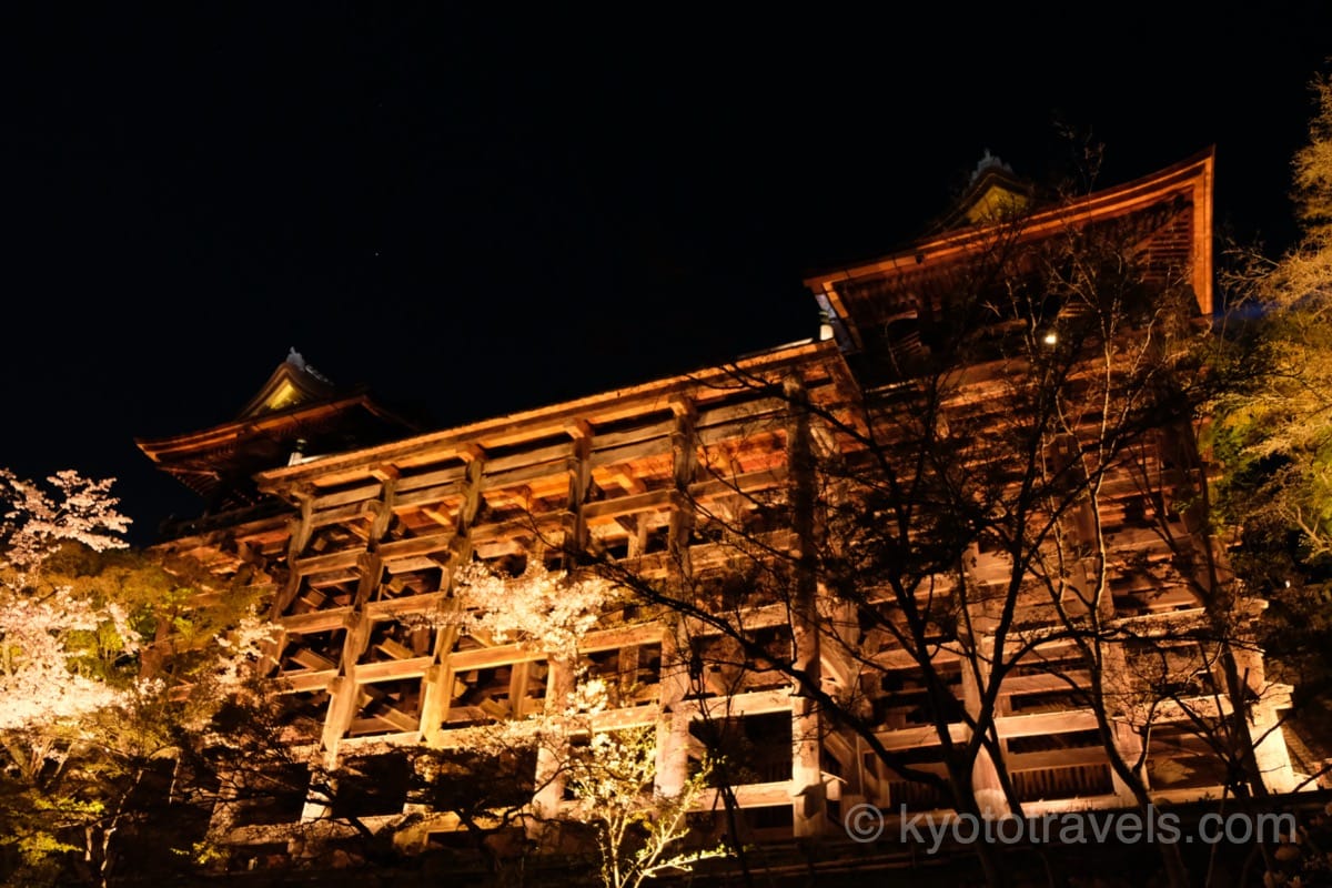 清水寺　舞台のライトアップ