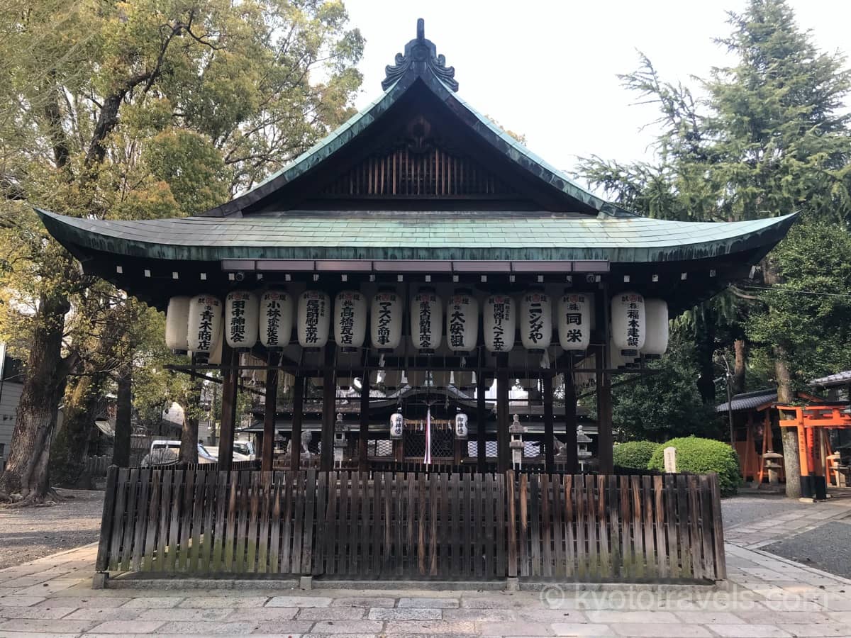 田中神社の拝殿