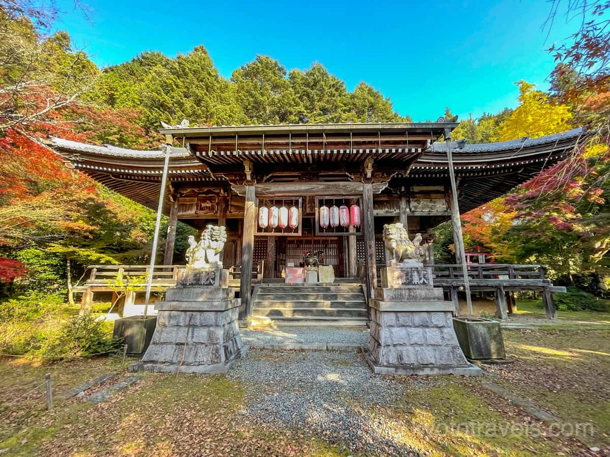 金蔵寺の本堂